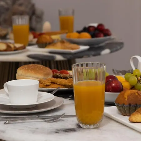 فندق Flora (adults Only) 2*