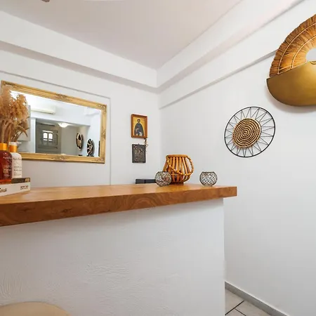 Flora (adults Only) 2*