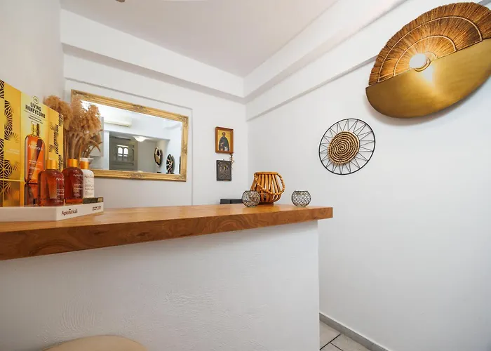 Flora (adults Only) 2*