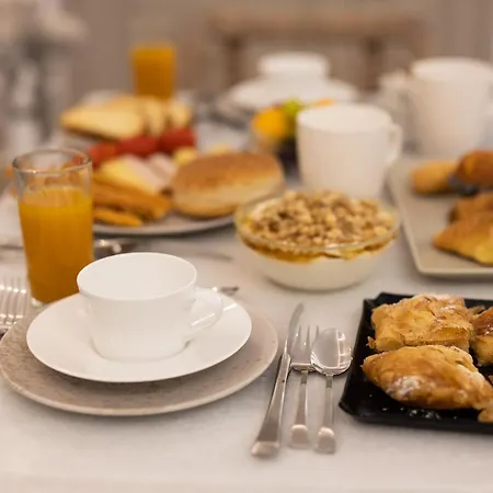 호텔 Flora (adults Only)