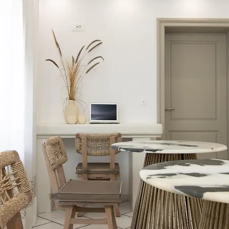 Отель Flora (adults Only) 2*