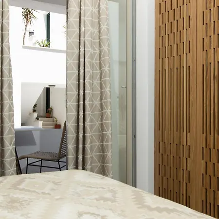 호텔 Flora (adults Only) 2*