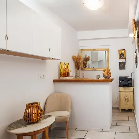 Flora (adults Only) Отель Naxos City