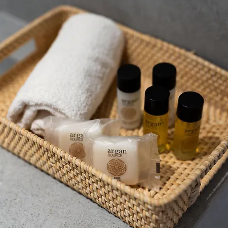 호텔 Flora (adults Only) 2*