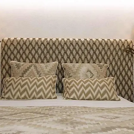 Flora (adults Only) 2* Naxos City