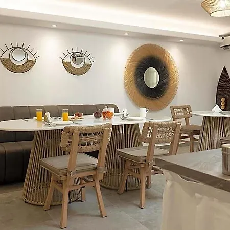 Flora (adults Only) Hotel