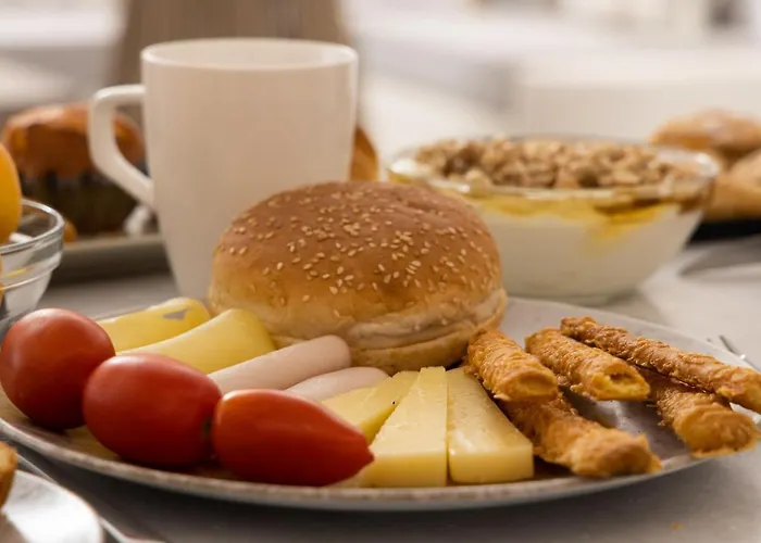 Flora (adults Only) Hotell