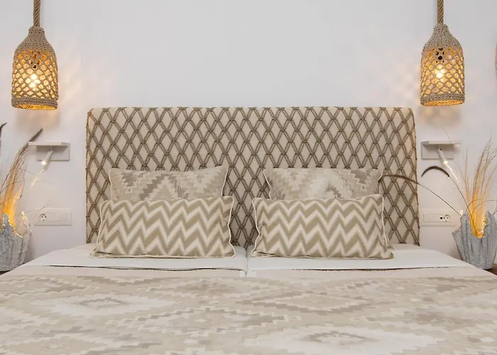 Otel Flora (adults Only) 2*