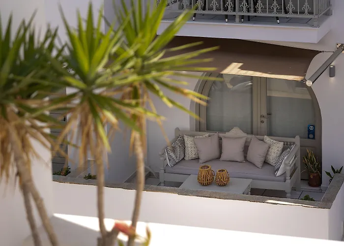 Flora (adults Only) 2* Naxos City