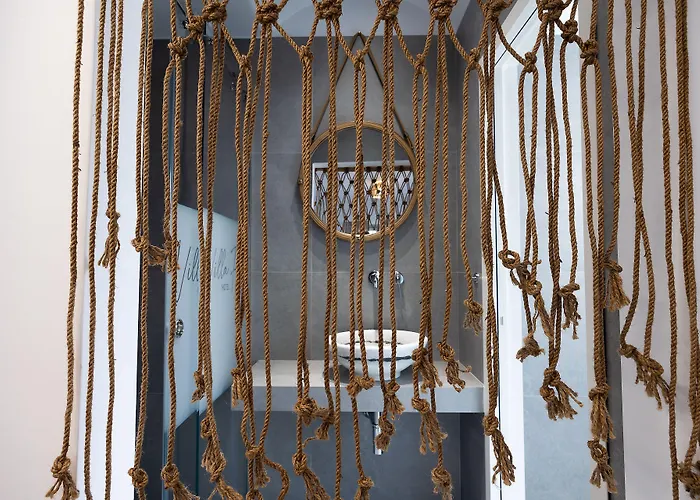 Flora (adults Only) 2*